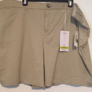 Intro Shorts NWT